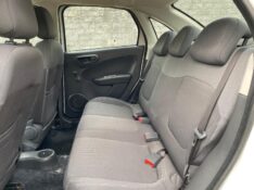 FIAT GRAND SIENA ATTRACTIVE 1.0 2017/2018 ESTAÇÃO DO CARRO ESTRELA / Carros no Vale
