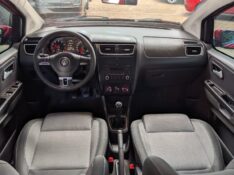VOLKSWAGEN SPACEFOX 1.6 TREND 8V 2011/2012 RICARDO VEÍCULOS TEUTÔNIA / Carros no Vale