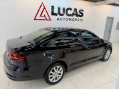 VOLKSWAGEN JETTA TRENDLINE 1.4 TSI 16V 2016/2016 LUCAS AUTOMÓVEIS BOM RETIRO DO SUL / Carros no Vale