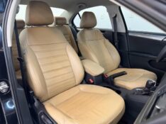 VOLKSWAGEN JETTA TRENDLINE 1.4 TSI 16V 2016/2016 LUCAS AUTOMÓVEIS BOM RETIRO DO SUL / Carros no Vale