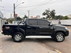 TOYOTA HILUX CD SRV D4-D 4X4 3.0 TDI DIESEL AUT 2009/2009 LS MULTIMARCAS VENÂNCIO AIRES / Carros no Vale