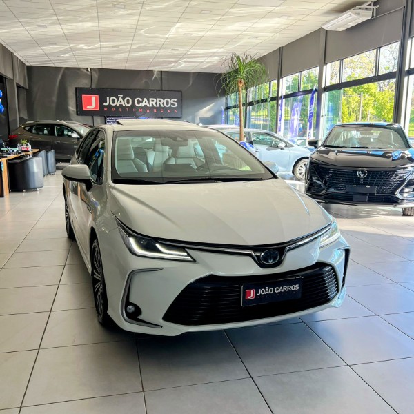TOYOTA COROLLA ALTIS PREMIUM HYBRID 1.8 2021/2021 JOÃO CARROS MULTIMARCAS GUAPORÉ / Carros no Vale TOYOTA COROLLA ALTIS PREMIUM HYBRID 1.8 2021/2021 JOÃO CARROS MULTIMARCAS GUAPORÉ / Carros no Vale