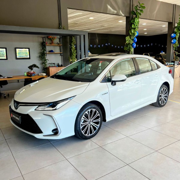 TOYOTA COROLLA ALTIS PREMIUM HYBRID 1.8 2021/2021 JOÃO CARROS MULTIMARCAS GUAPORÉ / Carros no Vale TOYOTA COROLLA ALTIS PREMIUM HYBRID 1.8 2021/2021 JOÃO CARROS MULTIMARCAS GUAPORÉ / Carros no Vale