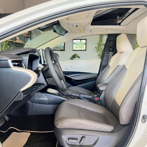 TOYOTA COROLLA ALTIS PREMIUM HYBRID 1.8 2021/2021 JOÃO CARROS MULTIMARCAS GUAPORÉ / Carros no Vale TOYOTA COROLLA ALTIS PREMIUM HYBRID 1.8 2021/2021 JOÃO CARROS MULTIMARCAS GUAPORÉ / Carros no Vale