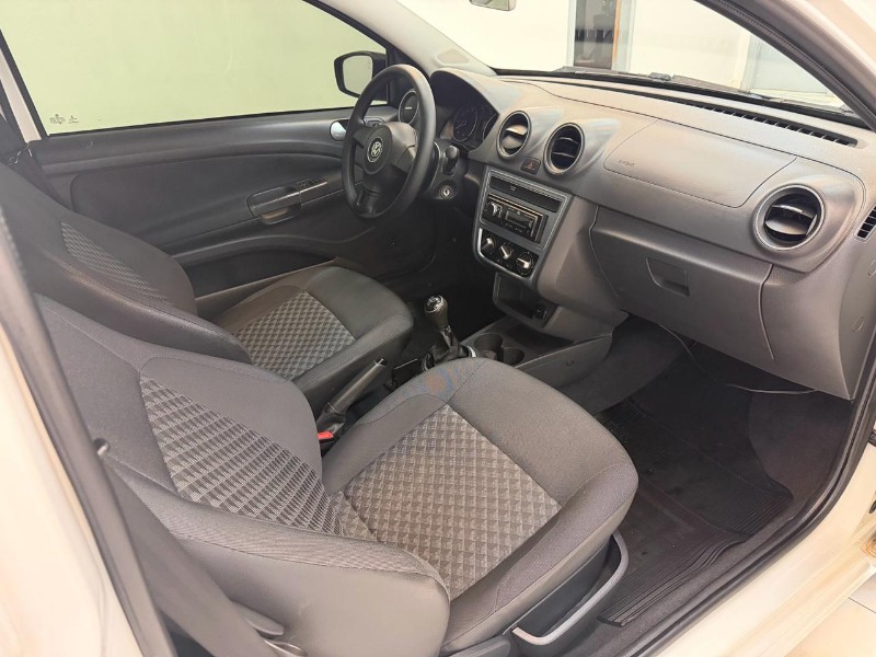 VOLKSWAGEN SAVEIRO TRENDLINE 1.6 CS 2015/2015 LUCAS AUTOMÓVEIS BOM RETIRO DO SUL / Carros no Vale