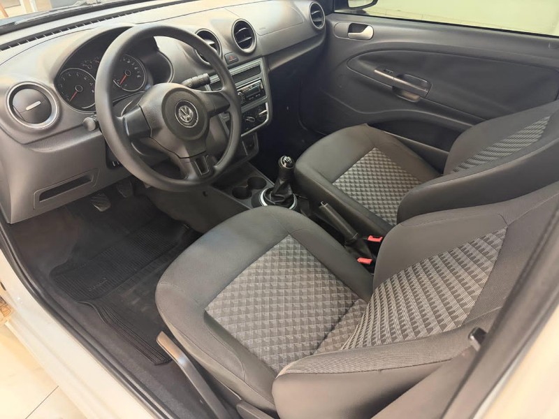 VOLKSWAGEN SAVEIRO TRENDLINE 1.6 CS 2015/2015 LUCAS AUTOMÓVEIS BOM RETIRO DO SUL / Carros no Vale