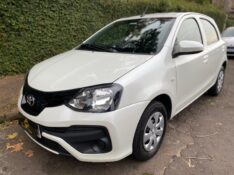 TOYOTA ETIOS X 1.3 2018/2019 ESTAÇÃO DO CARRO ESTRELA / Carros no Vale