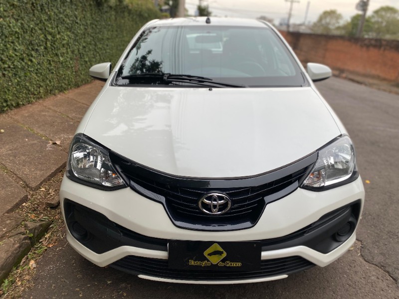 TOYOTA ETIOS X 1.3 2018/2019 ESTAÇÃO DO CARRO ESTRELA / Carros no Vale