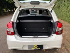 TOYOTA ETIOS X 1.3 2018/2019 ESTAÇÃO DO CARRO ESTRELA / Carros no Vale
