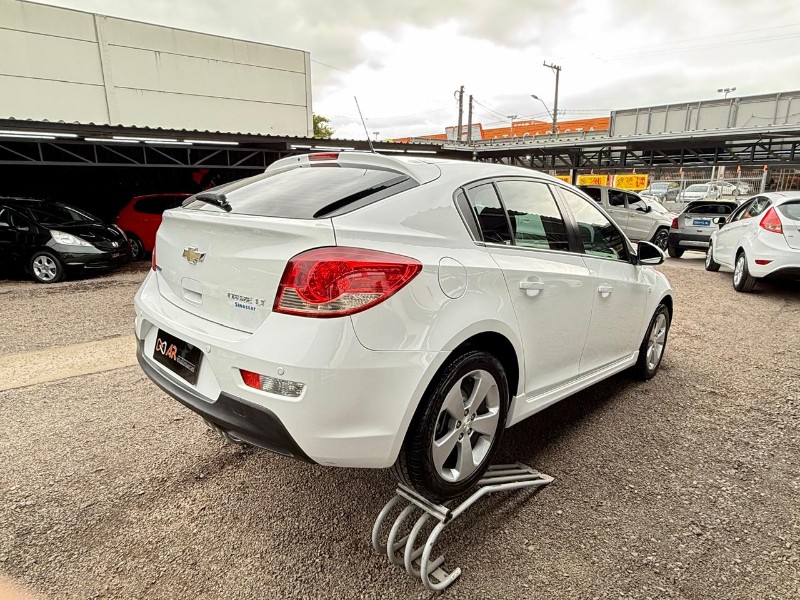 CHEVROLET CRUZE LT 1.8 16V FLEXPOWER 4P MEC. /2013 AR MULTIMARCAS VENÂNCIO AIRES / Carros no Vale
