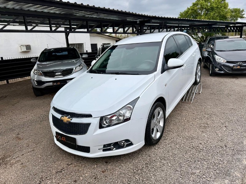 CHEVROLET CRUZE LT 1.8 16V FLEXPOWER 4P MEC. /2013 AR MULTIMARCAS VENÂNCIO AIRES / Carros no Vale