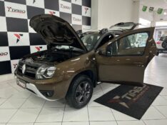 RENAULT DUSTER DYNAMIQUE 1.6 FLEX 16V MEC. 2017/2017 TIAGO AUTOMÓVEIS VENÂNCIO AIRES / Carros no Vale