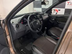 RENAULT DUSTER DYNAMIQUE 1.6 FLEX 16V MEC. 2017/2017 TIAGO AUTOMÓVEIS VENÂNCIO AIRES / Carros no Vale
