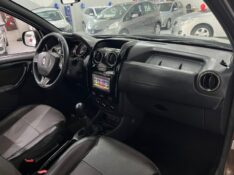 RENAULT DUSTER DYNAMIQUE 1.6 FLEX 16V MEC. 2017/2017 TIAGO AUTOMÓVEIS VENÂNCIO AIRES / Carros no Vale