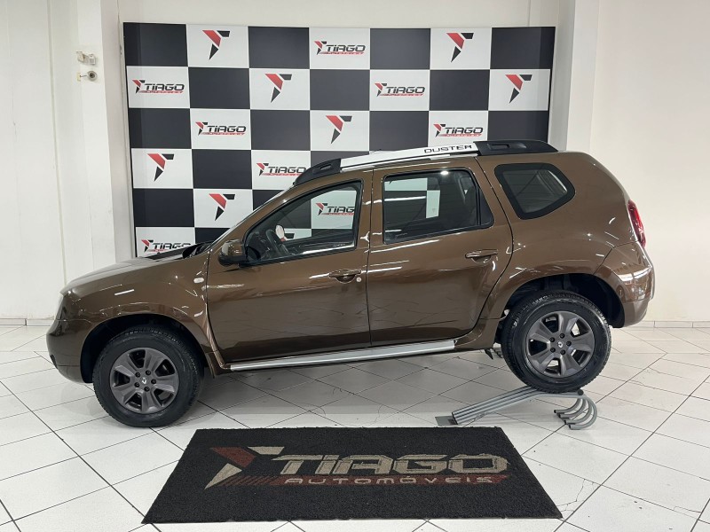 RENAULT DUSTER DYNAMIQUE 1.6 FLEX 16V MEC. 2017/2017 TIAGO AUTOMÓVEIS VENÂNCIO AIRES / Carros no Vale