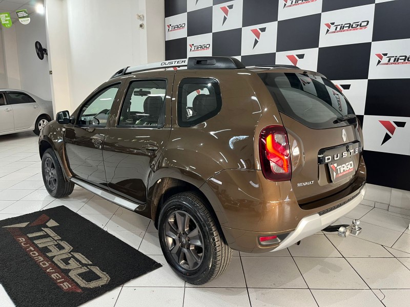 RENAULT DUSTER DYNAMIQUE 1.6 FLEX 16V MEC. 2017/2017 TIAGO AUTOMÓVEIS VENÂNCIO AIRES / Carros no Vale