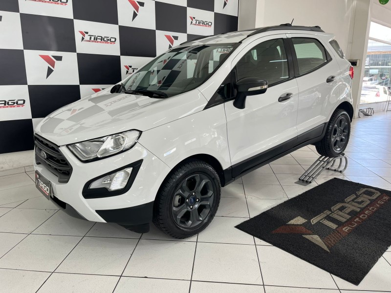 FORD ECOSPORT 1.5 FREESTYLE 12V 2019 2019/2019 TIAGO AUTOMÓVEIS VENÂNCIO AIRES / Carros no Vale