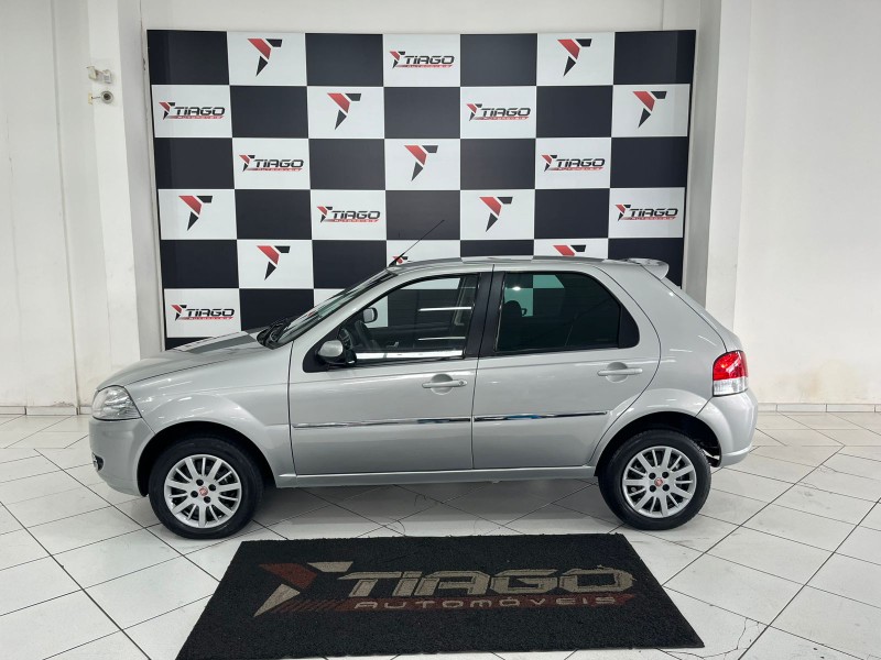FIAT PALIO 1.4 ATTRACTIVE 8V 2008/2008 TIAGO AUTOMÓVEIS VENÂNCIO AIRES / Carros no Vale