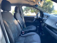 FIAT UNO ECONOMY 1.4 8V 2014/2014 ESTAÇÃO DO CARRO ESTRELA / Carros no Vale