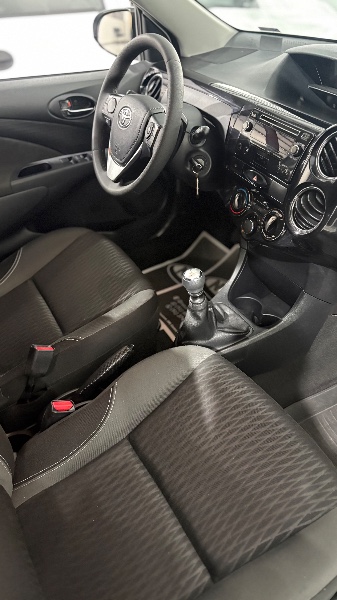 TOYOTA ETIOS 1.5 X PLUS 16V 2020 /2020 NEURI VEÍCULOS LAJEADO / Carros no Vale TOYOTA ETIOS 1.5 X PLUS 16V 2020 /2020 NEURI VEÍCULOS LAJEADO / Carros no Vale