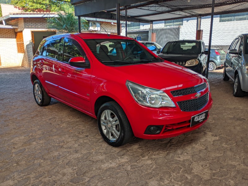 CHEVROLET AGILE LTZ 1.4 MPFI 8V FLEXPOWER 5P 2011/2012 RICARDO VEÍCULOS TEUTÔNIA / Carros no Vale
