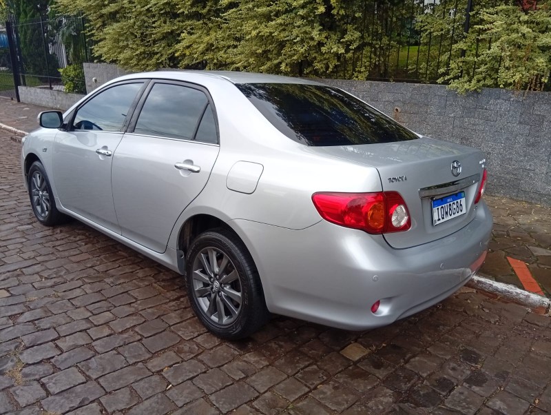 TOYOTA COROLLA ALTIS 2.0 2010/2011 ALTERNATIVA VEÍCULOS LAJEADO / Carros no Vale TOYOTA COROLLA ALTIS 2.0 2010/2011 ALTERNATIVA VEÍCULOS LAJEADO / Carros no Vale