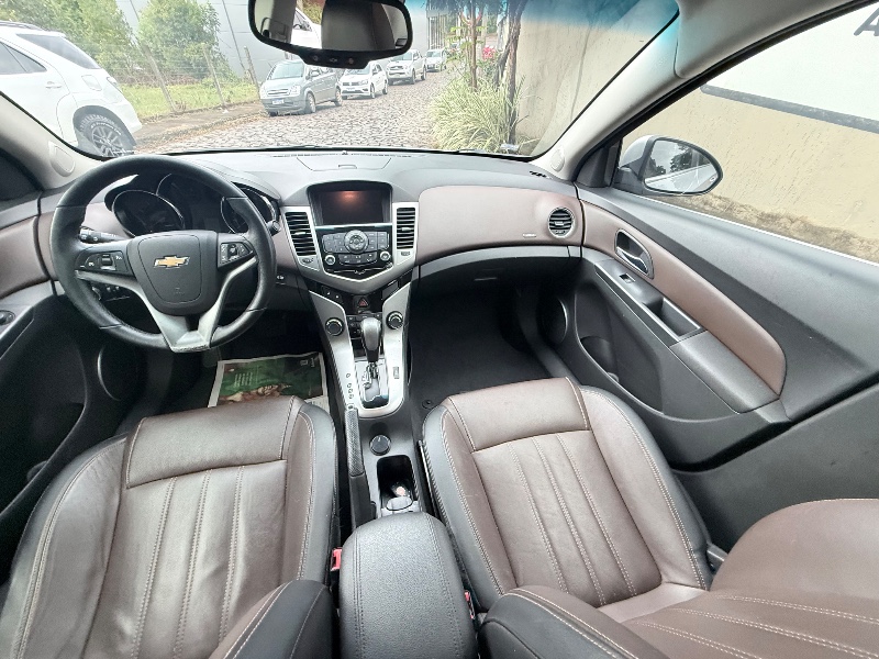 CHEVROLET CRUZE 1.8 LTZ 16V 2016/2016 ELY AUTOMÓVEIS LAJEADO / Carros no Vale CHEVROLET CRUZE 1.8 LTZ 16V 2016/2016 ELY AUTOMÓVEIS LAJEADO / Carros no Vale