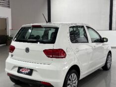 VOLKSWAGEN FOX 1.0 MI TRENDLINE 8V 2017/2017 NEURI VEÍCULOS LAJEADO / Carros no Vale