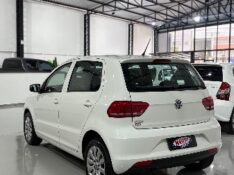 VOLKSWAGEN FOX 1.0 MI TRENDLINE 8V 2017/2017 NEURI VEÍCULOS LAJEADO / Carros no Vale