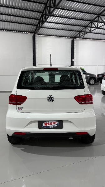 VOLKSWAGEN FOX 1.0 MI TRENDLINE 8V 2017/2017 NEURI VEÍCULOS LAJEADO / Carros no Vale VOLKSWAGEN FOX 1.0 MI TRENDLINE 8V 2017/2017 NEURI VEÍCULOS LAJEADO / Carros no Vale