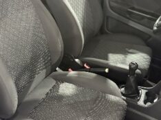 VOLKSWAGEN FOX 1.0 MI TRENDLINE 8V 2017/2017 NEURI VEÍCULOS LAJEADO / Carros no Vale