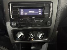 VOLKSWAGEN FOX 1.0 MI TRENDLINE 8V 2017/2017 NEURI VEÍCULOS LAJEADO / Carros no Vale