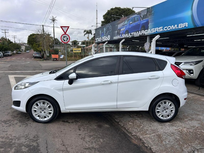 FORD FIESTA 1.5 16V FLEX MEC. 5P 2014/2014 LS MULTIMARCAS VENÂNCIO AIRES / Carros no Vale