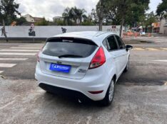 FORD FIESTA 1.5 16V FLEX MEC. 5P 2014/2014 LS MULTIMARCAS VENÂNCIO AIRES / Carros no Vale