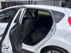 FORD FIESTA 1.5 16V FLEX MEC. 5P 2014/2014 LS MULTIMARCAS VENÂNCIO AIRES / Carros no Vale