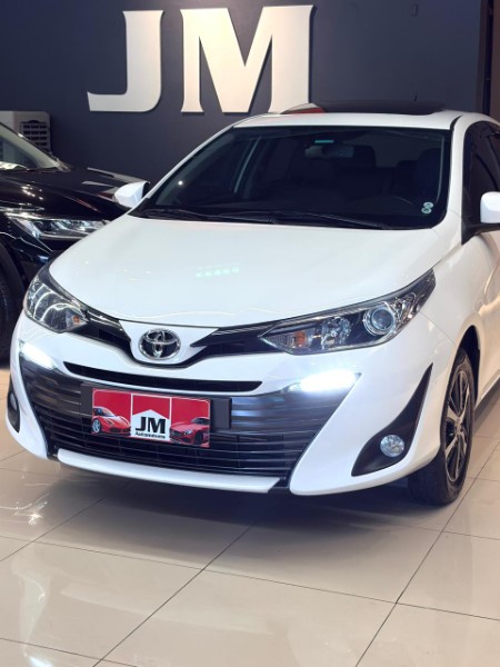 TOYOTA YARIS 1.5 XLS SEDAN 16V 2019/2019 JM AUTOMÓVEIS VENÂNCIO AIRES / Carros no Vale TOYOTA YARIS 1.5 XLS SEDAN 16V 2019/2019 JM AUTOMÓVEIS VENÂNCIO AIRES / Carros no Vale