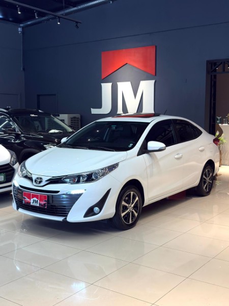 TOYOTA YARIS 1.5 XLS SEDAN 16V 2019/2019 JM AUTOMÓVEIS VENÂNCIO AIRES / Carros no Vale TOYOTA YARIS 1.5 XLS SEDAN 16V 2019/2019 JM AUTOMÓVEIS VENÂNCIO AIRES / Carros no Vale