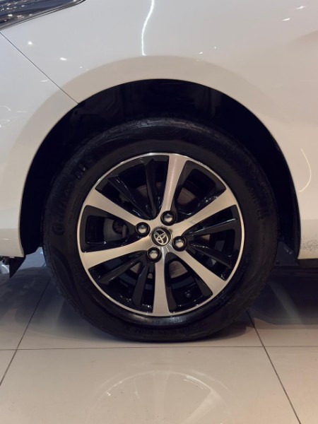 TOYOTA YARIS 1.5 XLS SEDAN 16V 2019/2019 JM AUTOMÓVEIS VENÂNCIO AIRES / Carros no Vale TOYOTA YARIS 1.5 XLS SEDAN 16V 2019/2019 JM AUTOMÓVEIS VENÂNCIO AIRES / Carros no Vale