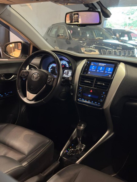 TOYOTA YARIS 1.5 XLS SEDAN 16V 2019/2019 JM AUTOMÓVEIS VENÂNCIO AIRES / Carros no Vale TOYOTA YARIS 1.5 XLS SEDAN 16V 2019/2019 JM AUTOMÓVEIS VENÂNCIO AIRES / Carros no Vale