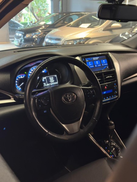 TOYOTA YARIS 1.5 XLS SEDAN 16V 2019/2019 JM AUTOMÓVEIS VENÂNCIO AIRES / Carros no Vale TOYOTA YARIS 1.5 XLS SEDAN 16V 2019/2019 JM AUTOMÓVEIS VENÂNCIO AIRES / Carros no Vale