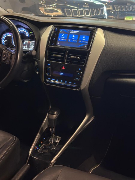 TOYOTA YARIS 1.5 XLS SEDAN 16V 2019/2019 JM AUTOMÓVEIS VENÂNCIO AIRES / Carros no Vale TOYOTA YARIS 1.5 XLS SEDAN 16V 2019/2019 JM AUTOMÓVEIS VENÂNCIO AIRES / Carros no Vale
