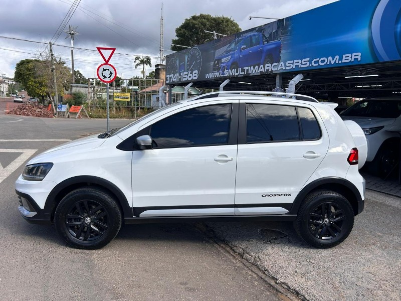 VOLKSWAGEN CROSSFOX 1.6 MI TOTAL FLEX 8V 5P 2016/2016 LS MULTIMARCAS VENÂNCIO AIRES / Carros no Vale