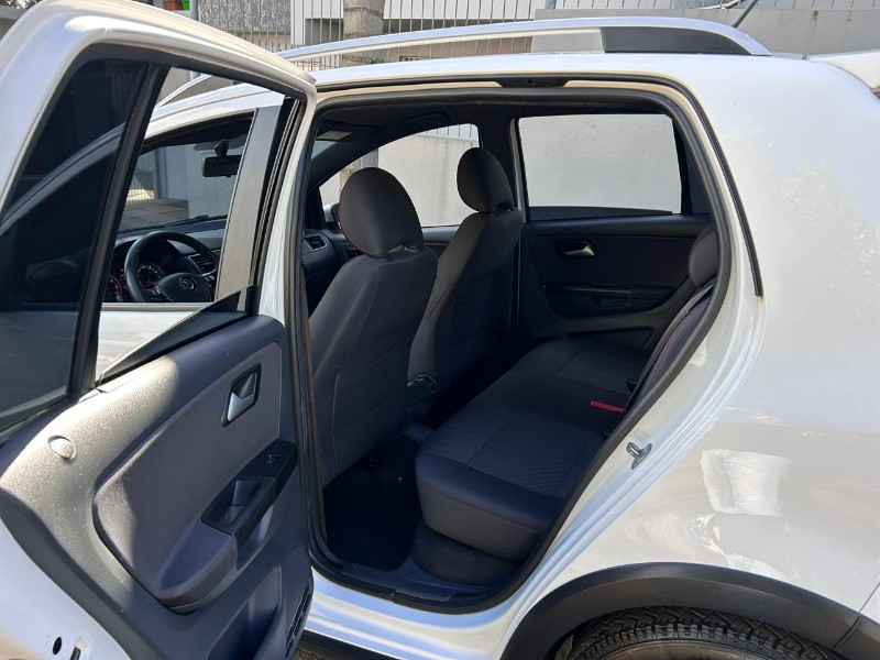 VOLKSWAGEN CROSSFOX 1.6 MI TOTAL FLEX 8V 5P 2016/2016 LS MULTIMARCAS VENÂNCIO AIRES / Carros no Vale