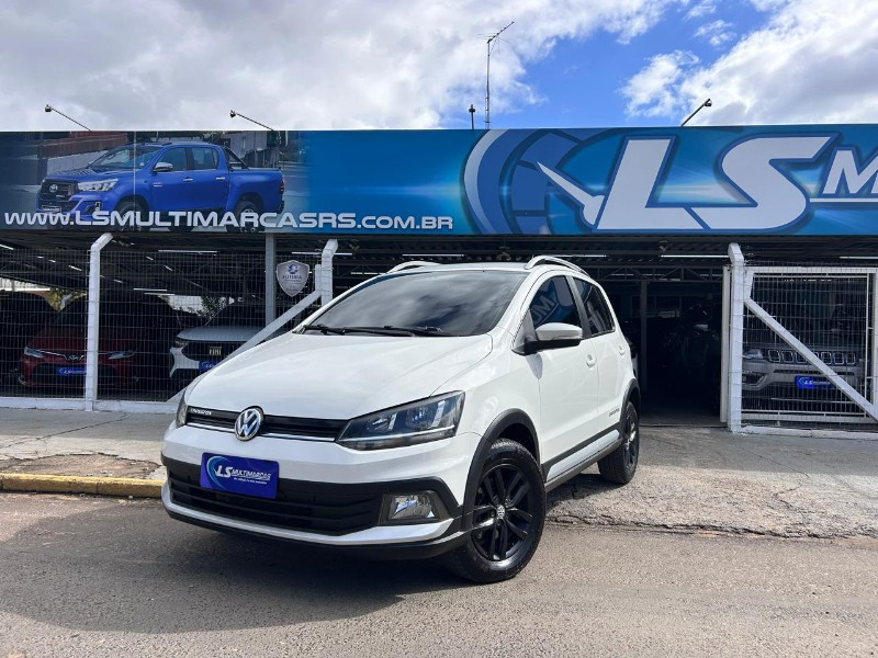 VOLKSWAGEN CROSSFOX 1.6 MI TOTAL FLEX 8V 5P 2016/2016 LS MULTIMARCAS VENÂNCIO AIRES / Carros no Vale