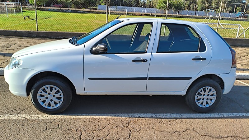 FIAT PALIO 1.0 FIRE ECONOMY 8V 2010/2011 ADRIANO VEÍCULOS CRUZEIRO DO SUL / Carros no Vale