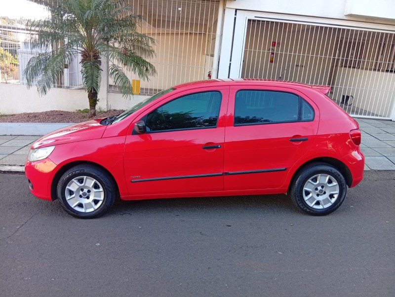 VOLKSWAGEN GOL 1.0 2010/2011 ALTERNATIVA VEÍCULOS LAJEADO / Carros no Vale