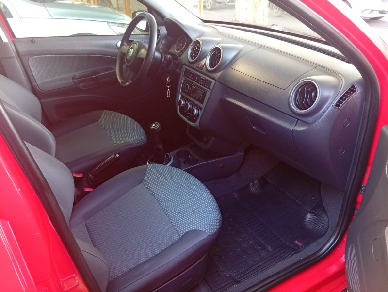 VOLKSWAGEN GOL 1.0 2010/2011 ALTERNATIVA VEÍCULOS LAJEADO / Carros no Vale