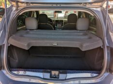 RENAULT SANDERO 1.6 EXPRESSION 16V FLEX 4P MANUAL 2015/2016 RICARDO VEÍCULOS TEUTÔNIA / Carros no Vale