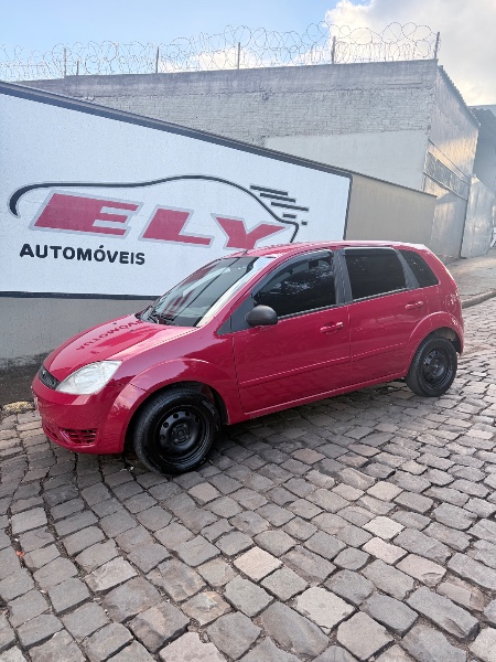 FORD FIESTA 1.0 2004/2004 ELY AUTOMÓVEIS LAJEADO / Carros no Vale