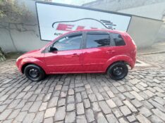 FORD FIESTA 1.0 2004/2004 ELY AUTOMÓVEIS LAJEADO / Carros no Vale